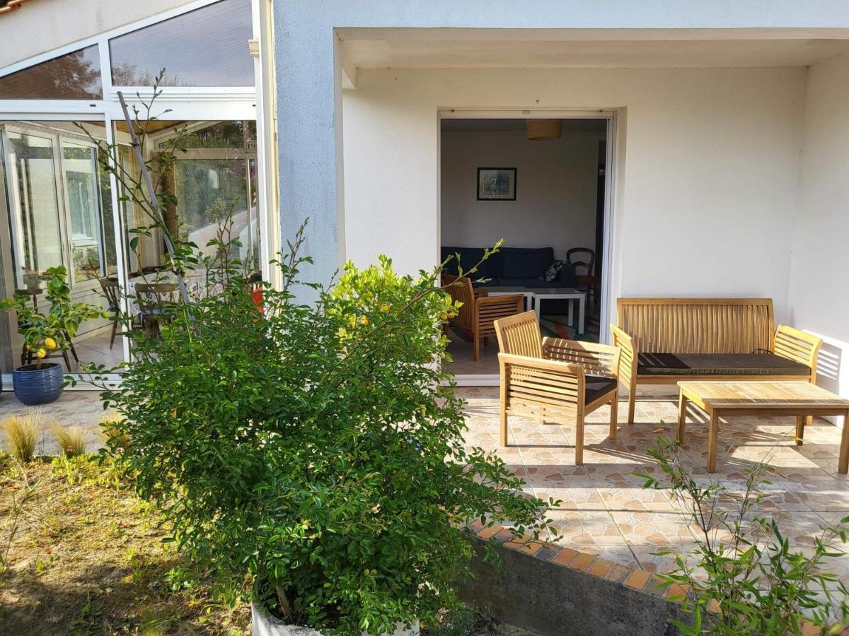 Appartement 3 Chambres 6 Pers Rez De Jardin 5Min Plage Quartier Du Phare Location Du Dimanche Au Dimanche En Juillet Et Aout La Tranche-sur-Mer Eksteriør bilde